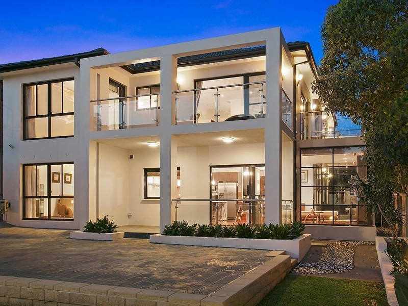 79 Woodlands Avenue, Lugarno NSW 2210