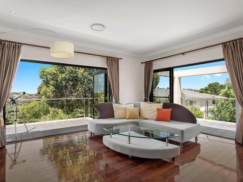 79 Woodlands Avenue, Lugarno NSW 2210