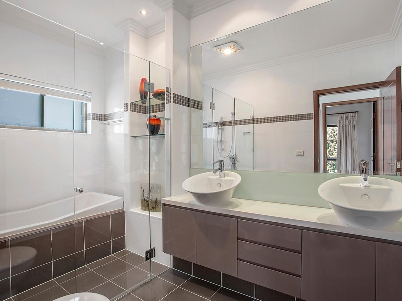 79 Woodlands Avenue, Lugarno NSW 2210