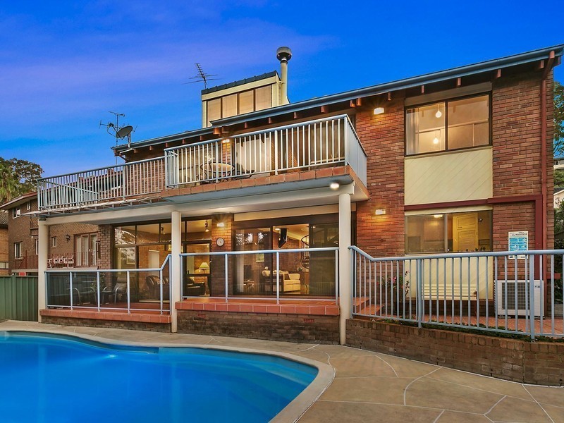 17 Ponderosa Place, Lugarno NSW 2210