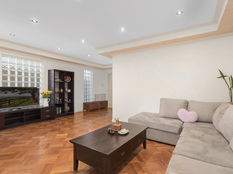 98 Bassett Street, Hurstville NSW 2220