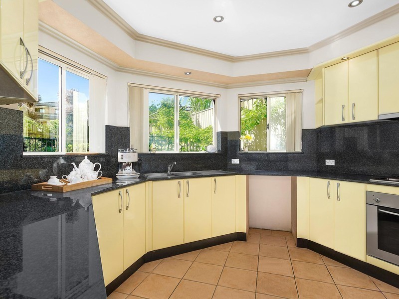 98 Bassett Street, Hurstville NSW 2220