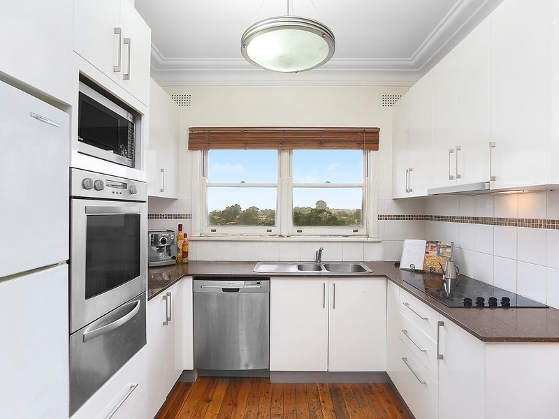 925 Forest Road, Lugarno NSW 2210