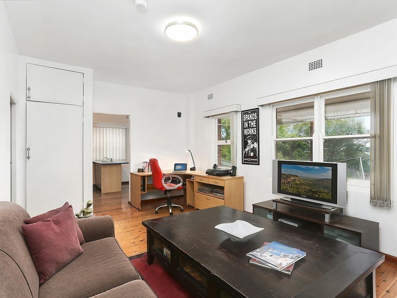 925 Forest Road, Lugarno NSW 2210