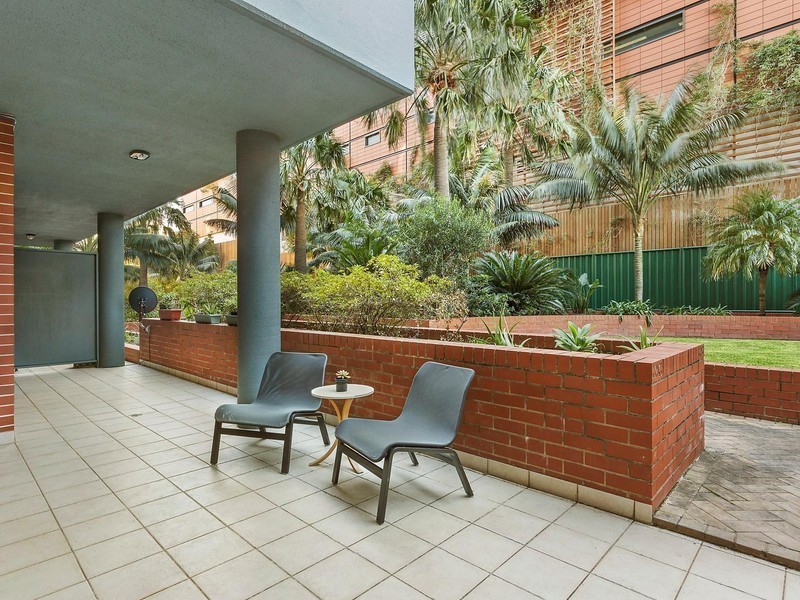 13/6 Carrington Avenue, Hurstville NSW 2220