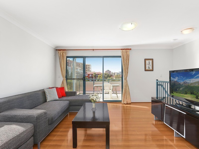 8/52 Woniora Road, Hurstville NSW 2220