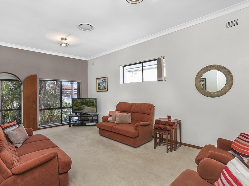 71 Lily Street, Hurstville NSW 2220