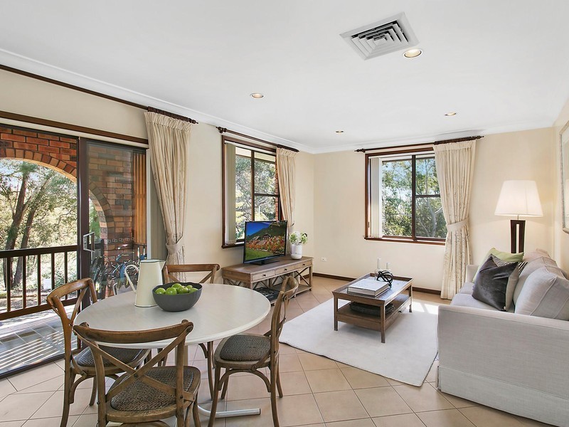 12 Tallowwood Avenue, Lugarno NSW 2210