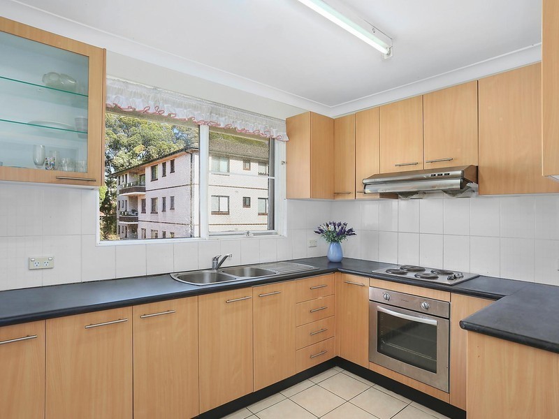 24/11 Bellevue Parade, Hurstville NSW 2220