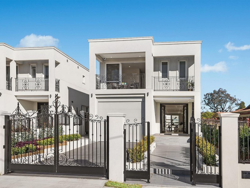 13A Henry Lawson Drive, Peakhurst NSW 2210