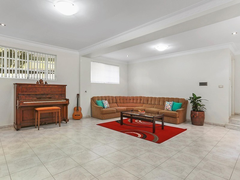 26 Kimberley Road, Hurstville NSW 2220