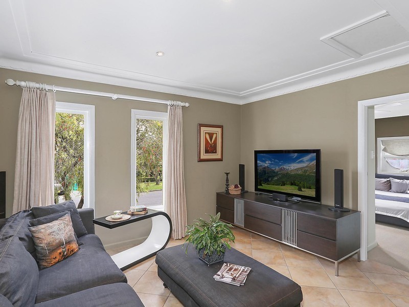 37 Baker Street, Oatley NSW 2223