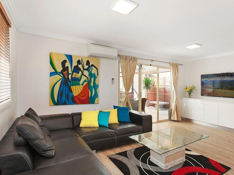 2 Plant Street, Carlton NSW 2218