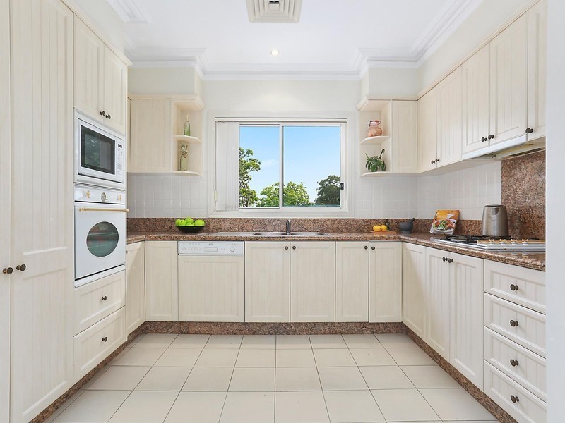 2/70 Oatley Avenue, Oatley NSW 2223