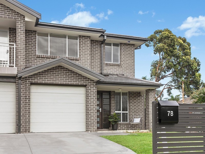 7B Gannons Road, Caringbah NSW 2229