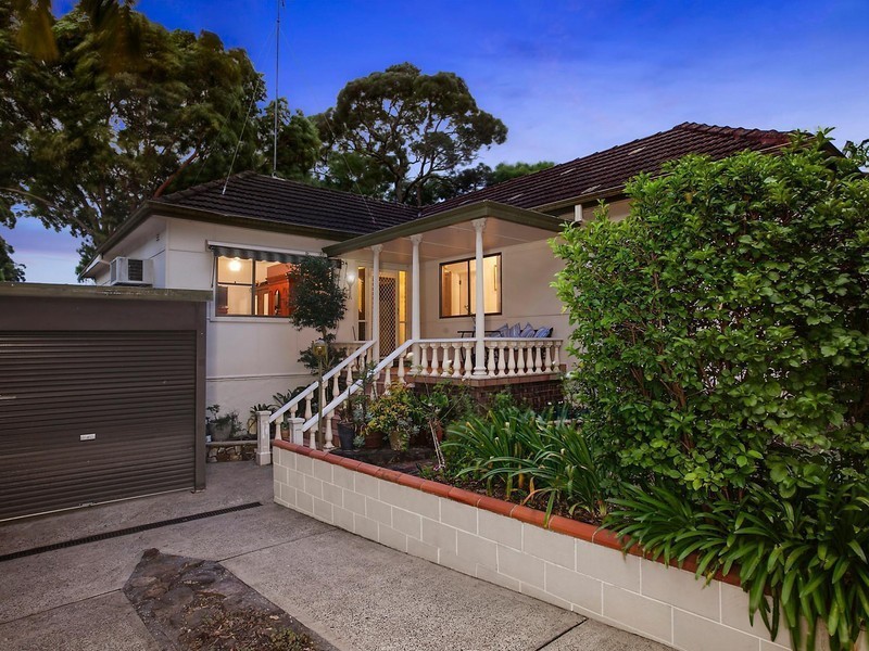 102 Balmoral Road, Mortdale NSW 2223