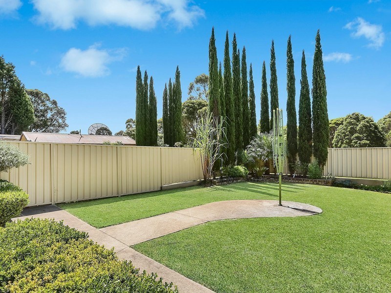 11 Earls Avenue, Riverwood NSW 2210