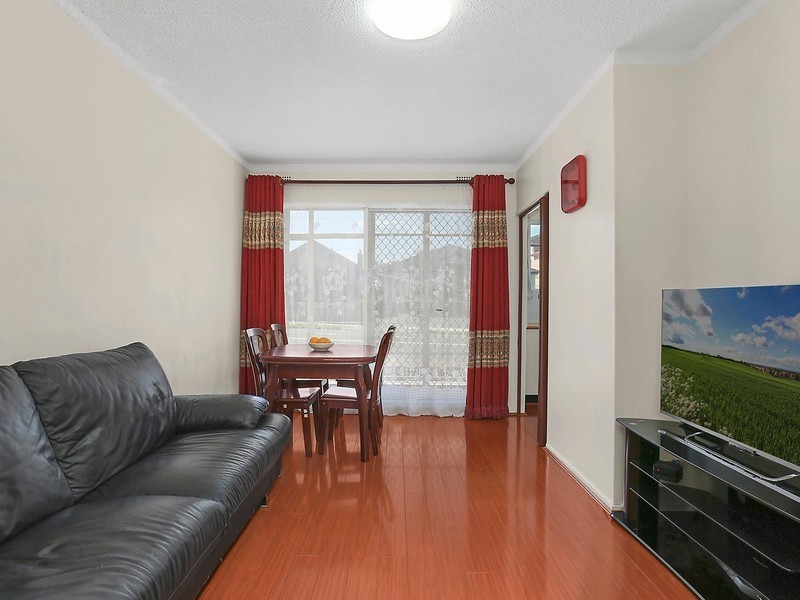 3/87 Queens Road, Hurstville NSW 2220