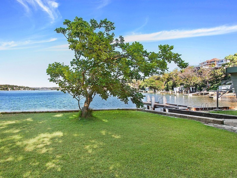 115 Stuart Street, Blakehurst NSW 2221