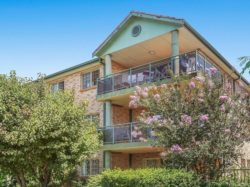 2/9 Wright Street, Hurstville NSW 2220