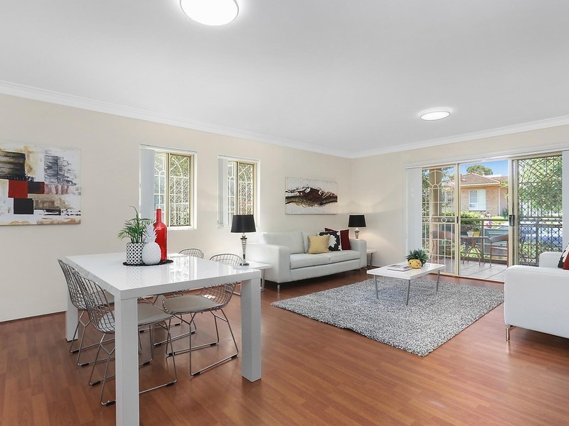 2/9 Wright Street, Hurstville NSW 2220