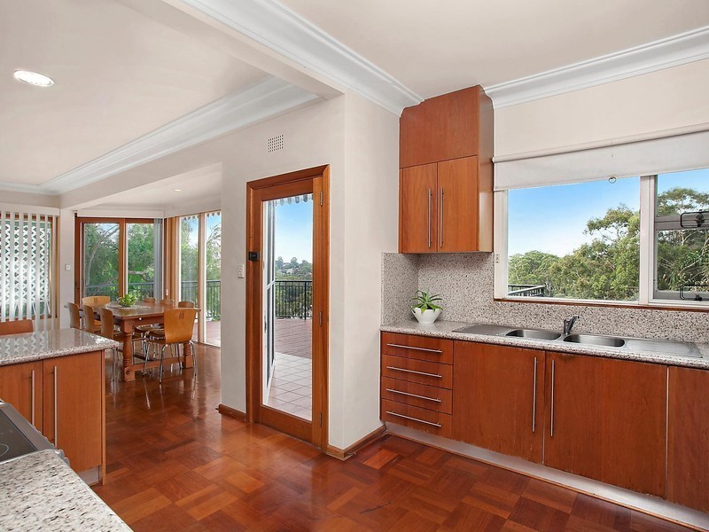 52 Renway Avenue, Lugarno NSW 2210