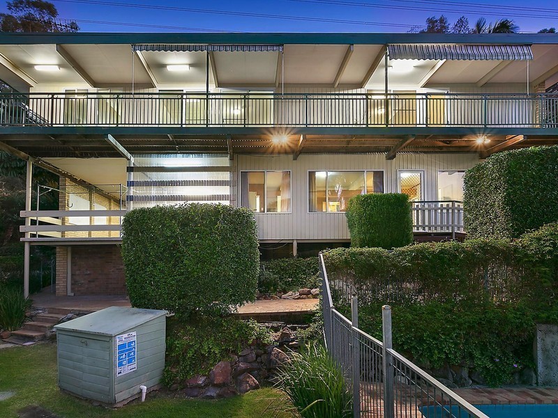 5 Murdock Crescent, Lugarno NSW 2210