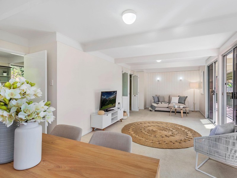 5 Murdock Crescent, Lugarno NSW 2210