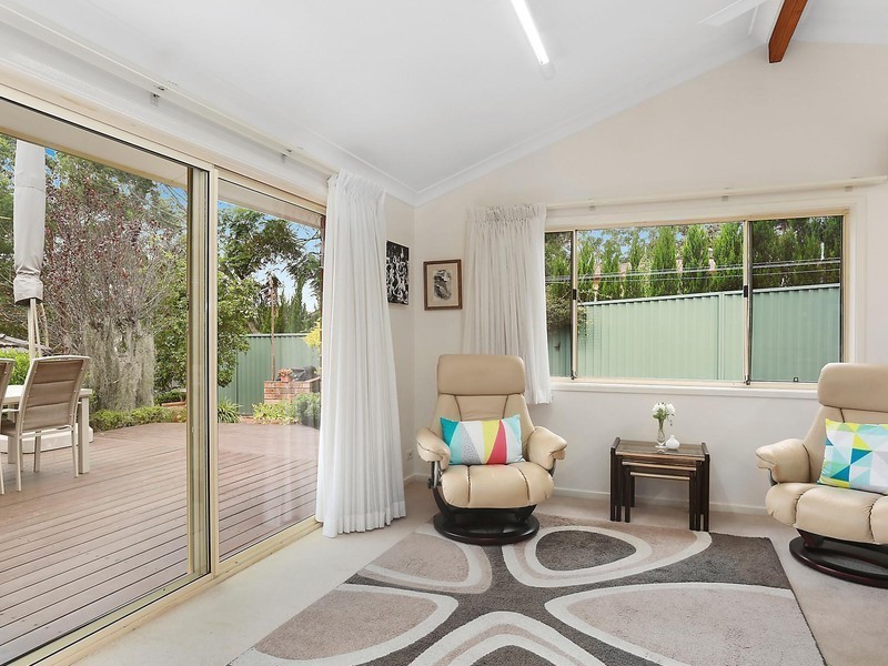 22 Woodcliff Parade, Lugarno NSW 2210