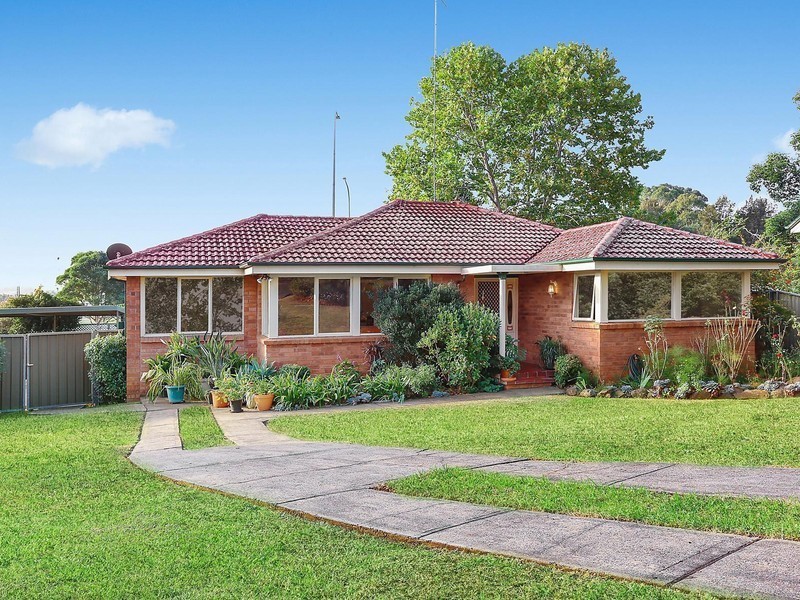37 Georgiana Crescent, Ambarvale NSW 2560
