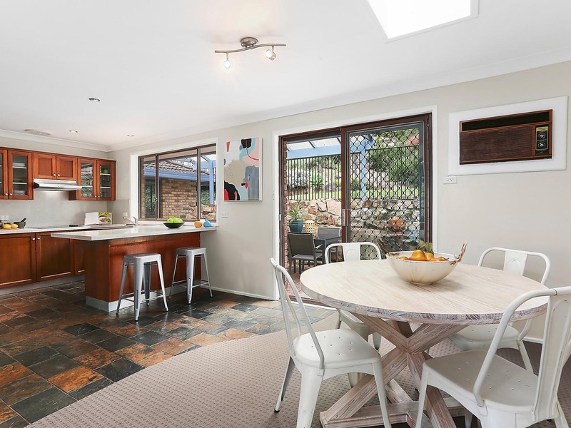 4 Kimbar Place, Yarrawarrah NSW 2233