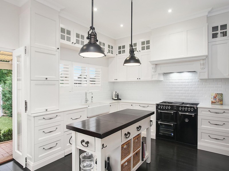 15 The Esplanade, South Hurstville NSW 2221