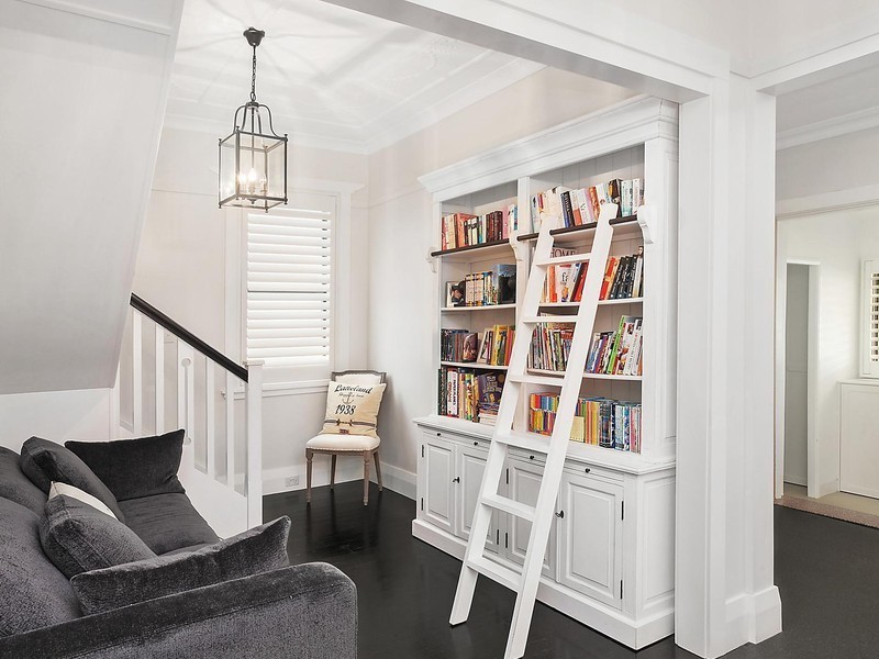 15 The Esplanade, South Hurstville NSW 2221