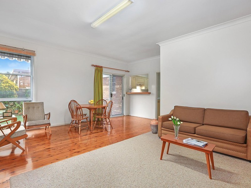 8 Bridgeview Road, Beverly Hills NSW 2209