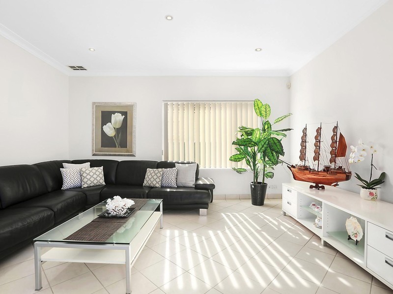 89 Bassett Street, Hurstville NSW 2220