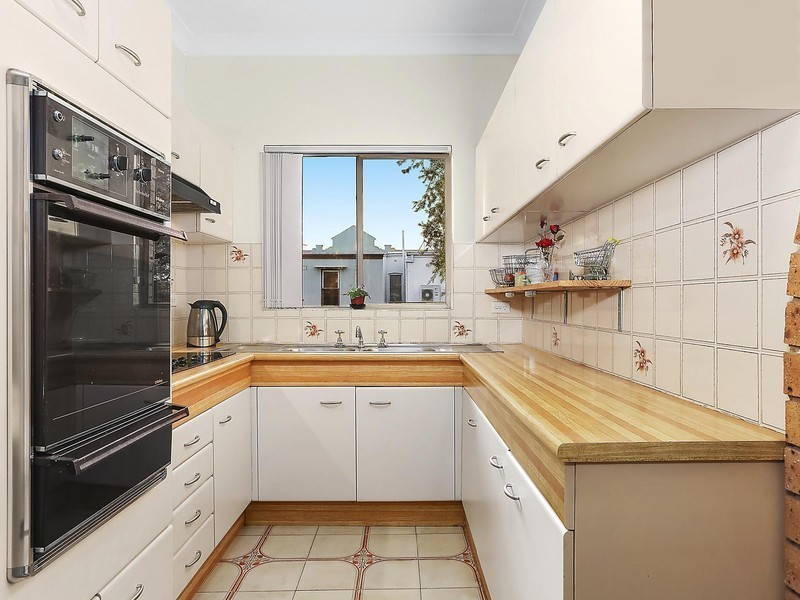 2/2 Bowns Road, Kogarah NSW 2217