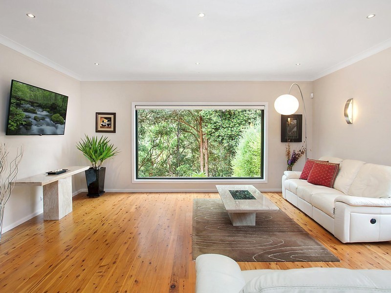 19 Linden Crescent, Lugarno NSW 2210