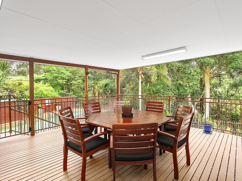 19 Linden Crescent, Lugarno NSW 2210