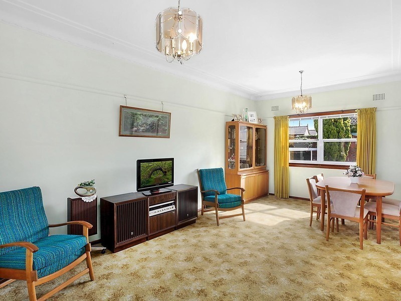 10 Faye Avenue, Blakehurst NSW 2221