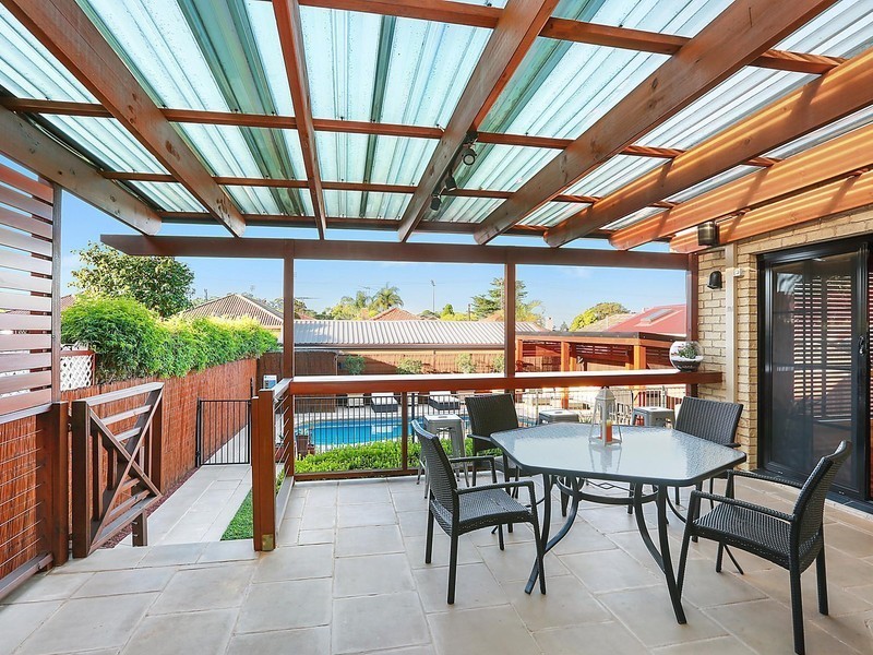 18 Westbourne Street, Carlton NSW 2218