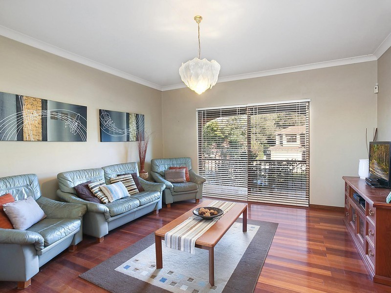 6 Louisa Street, Oatley NSW 2223