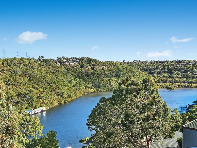 180 Lugarno Parade, Lugarno NSW 2210