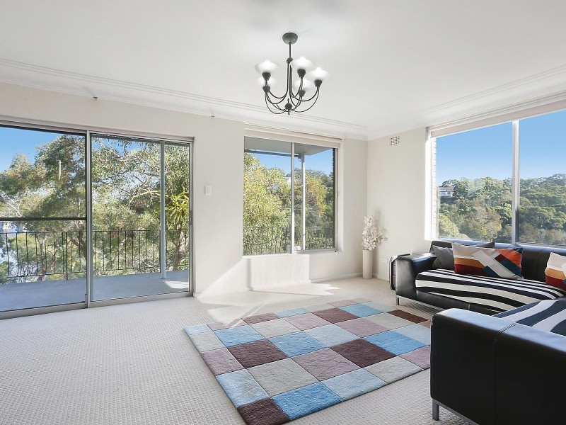 4 Dinjerra Crescent, Oatley NSW 2223