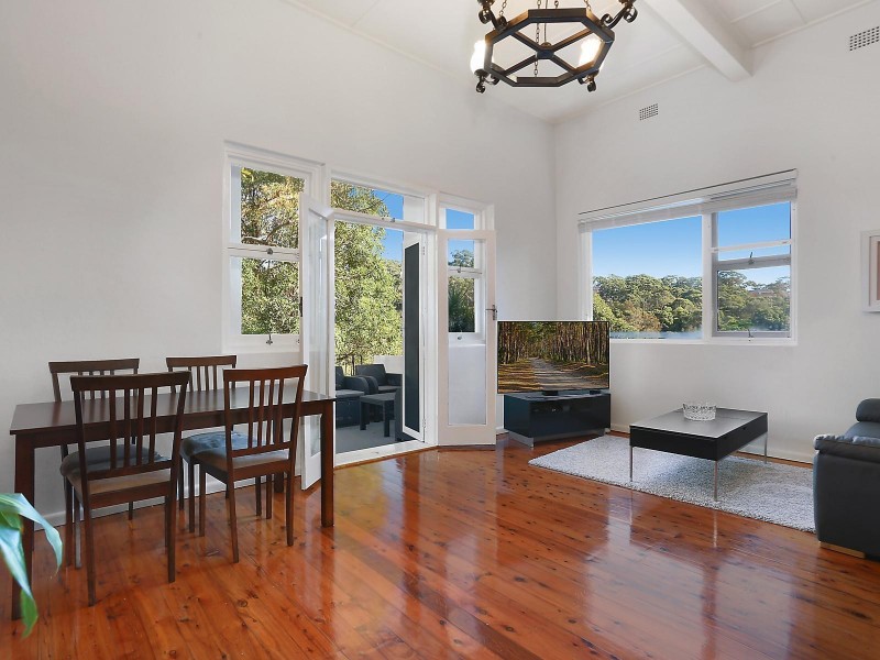 4 Dinjerra Crescent, Oatley NSW 2223