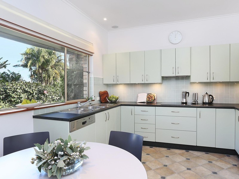 27 Renway Avenue, Lugarno NSW 2210