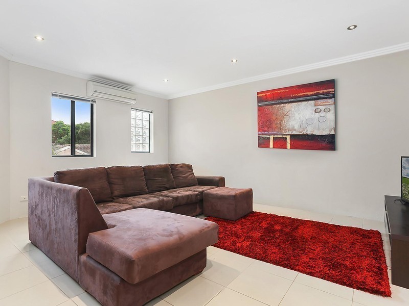 4/34 Edgbaston Road, Beverly Hills NSW 2209