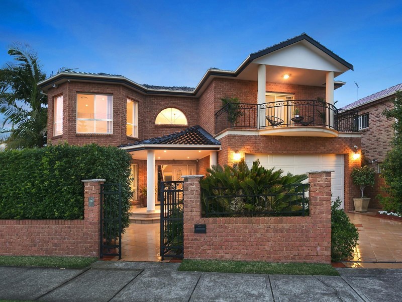 11 Warwick Street, Hurstville NSW 2220