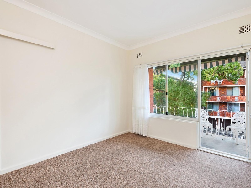 8/27 Queens Road, Brighton-le-sands NSW 2216