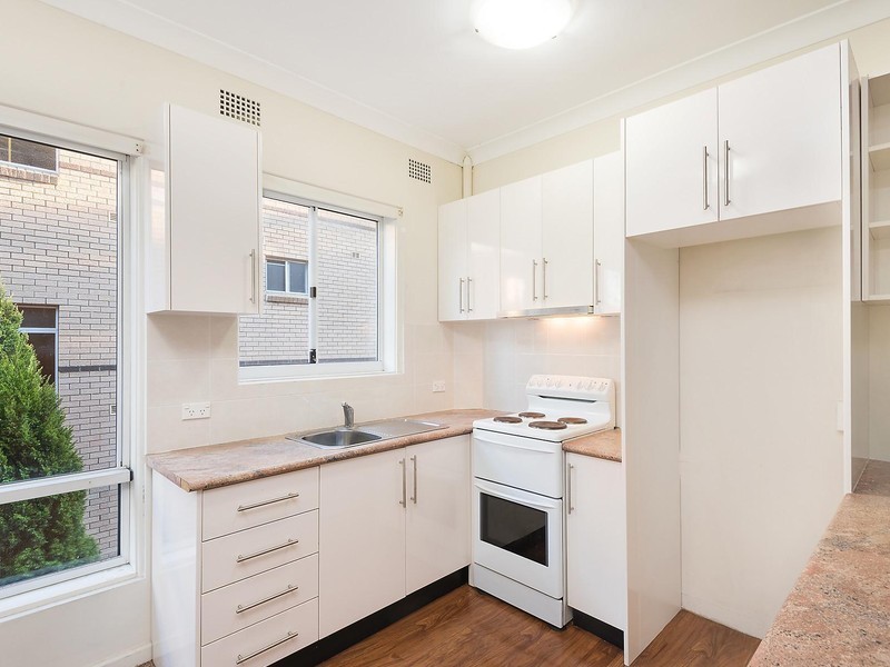 8/27 Queens Road, Brighton-le-sands NSW 2216