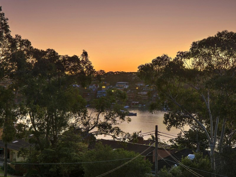 54 Queens Road, Connells Point NSW 2221